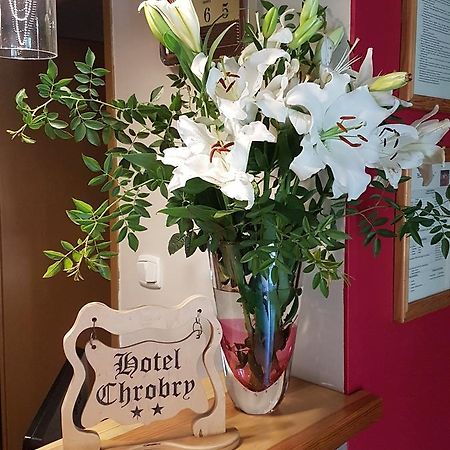 Chrobry Hotel Szprotawa Bagian luar foto