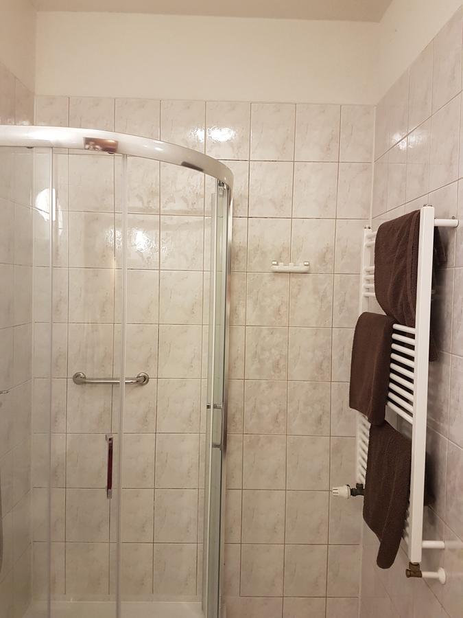 Chrobry Hotel Szprotawa Bagian luar foto