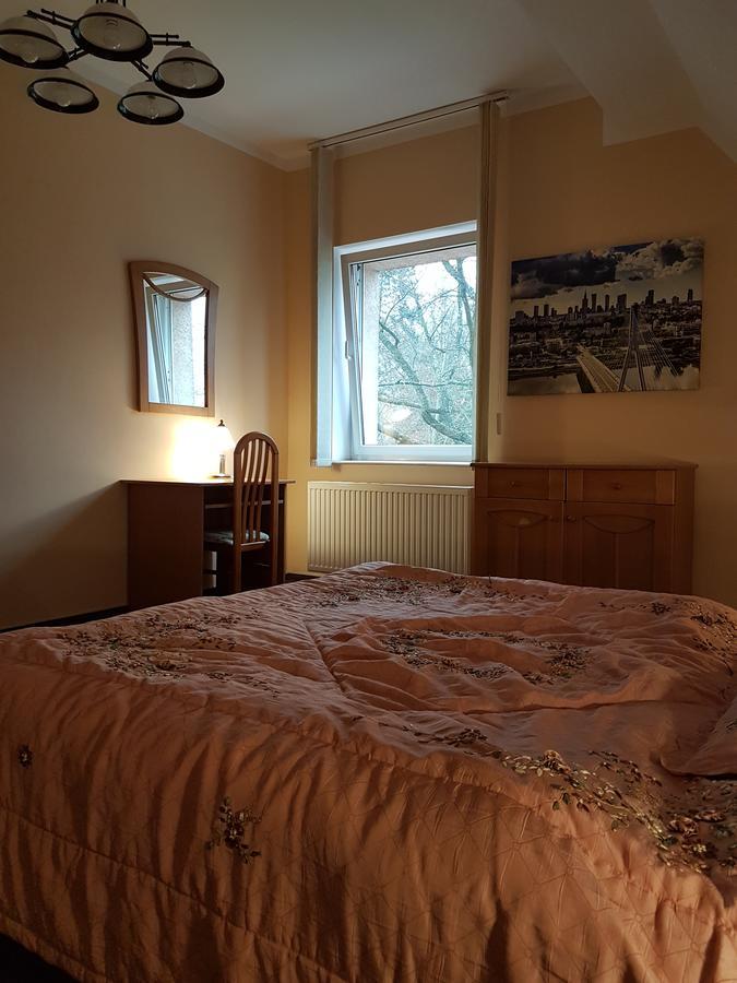 Chrobry Hotel Szprotawa Bagian luar foto