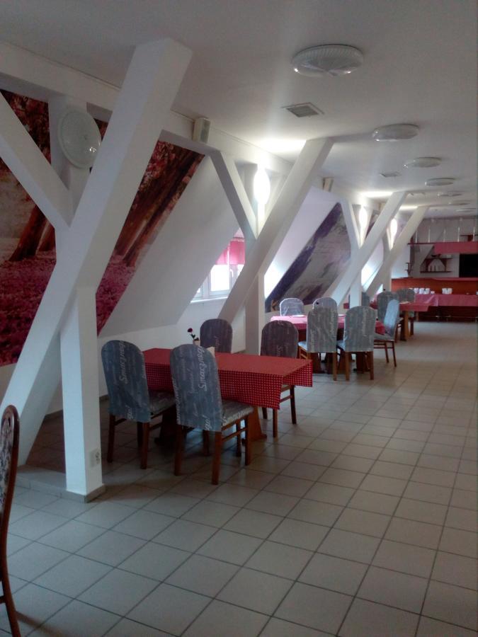 Chrobry Hotel Szprotawa Bagian luar foto