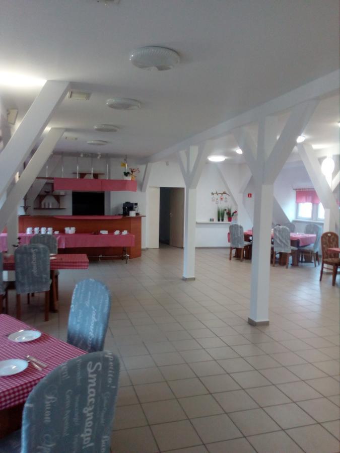 Chrobry Hotel Szprotawa Bagian luar foto